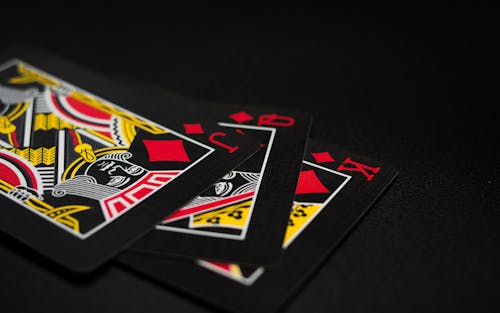 Pokeri Ilmaiseksi: Opas Verkkopokeriin Ja Ilmaispelien Mahdollisuuksiin