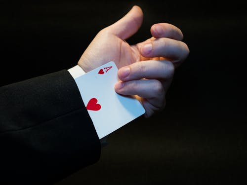 Arvostelut Pokerihuoneista Suomessa: Paremmat Vaihtoehdot Ja Vinkit