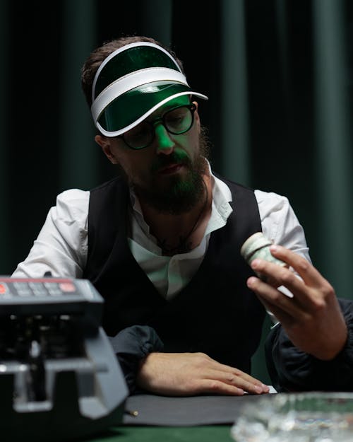 Opintolainan Hakeminen Säästöpankista: Opas Opiskelijoille