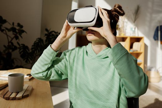 {stock_photo_of_home_and_calculator}