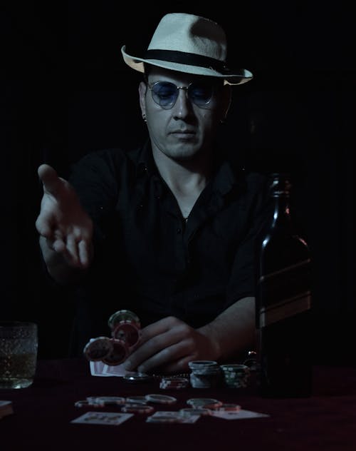 Suomilimiitti Aukioloajat: Lainapalvelujen Aukiolo- Ja Palveluaika